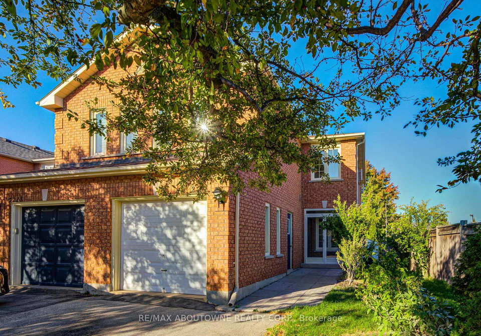 2211-dale-ridge-drive-oakville-ontario-w12455751