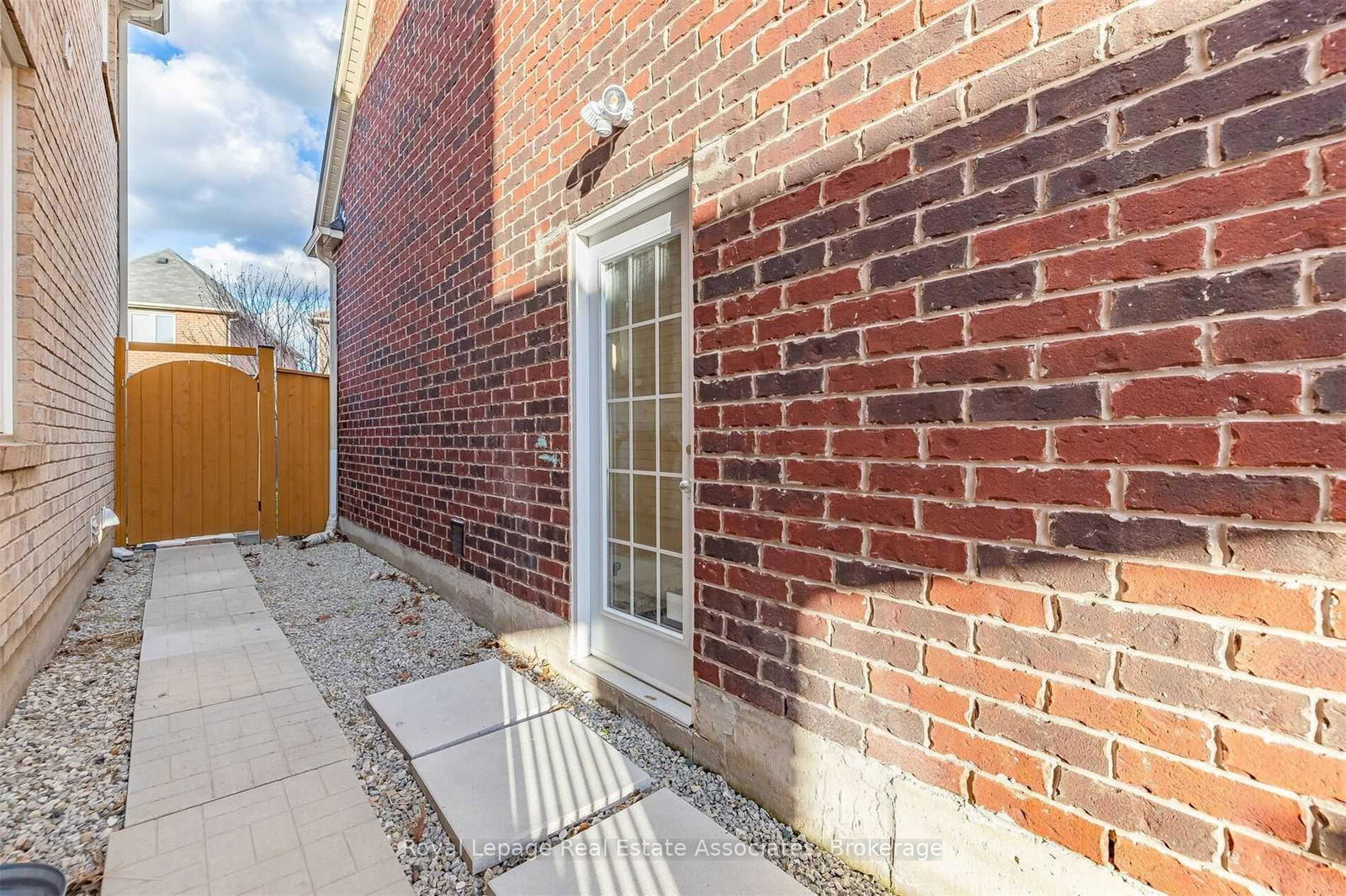 685-gervais-terrace-milton-ontario-w12455862