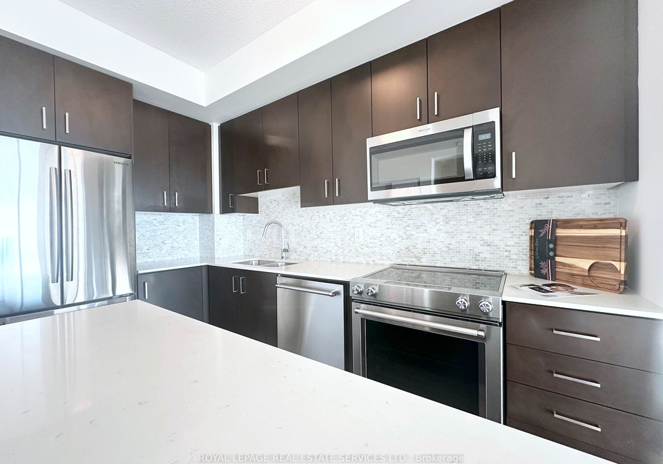 2333-taunton-road-oakville-ontario-w12455905