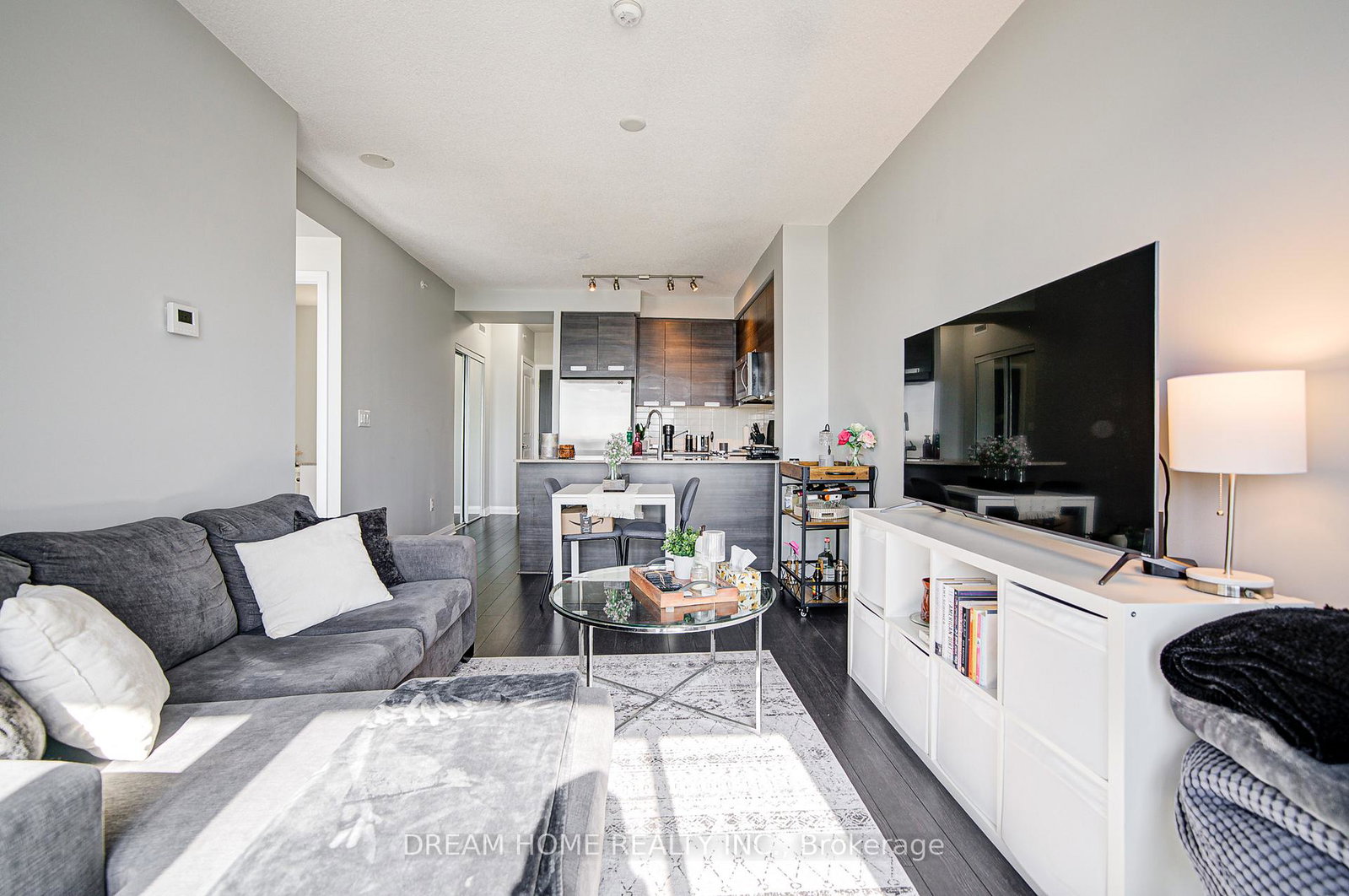 5033-four-springs-avenue-mississauga-ontario-w12455981