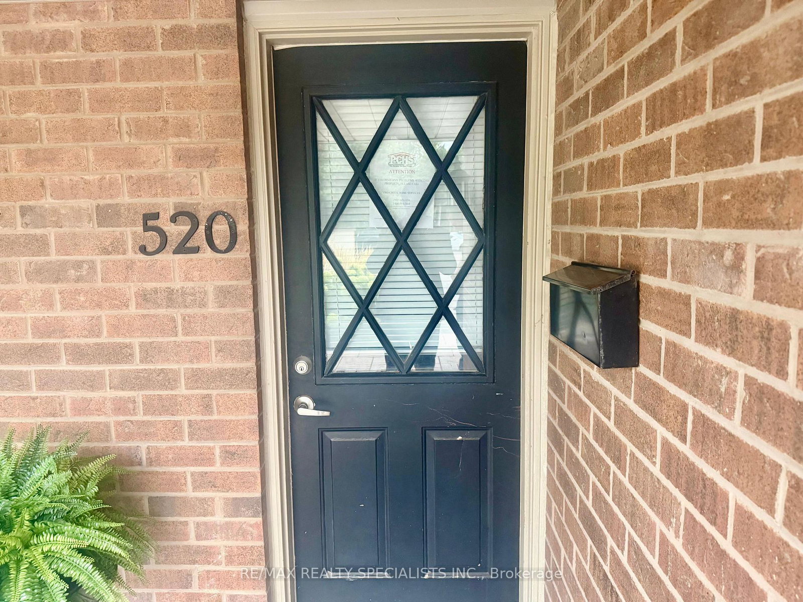1000-cedarglen-gate-mississauga-ontario-w12456102