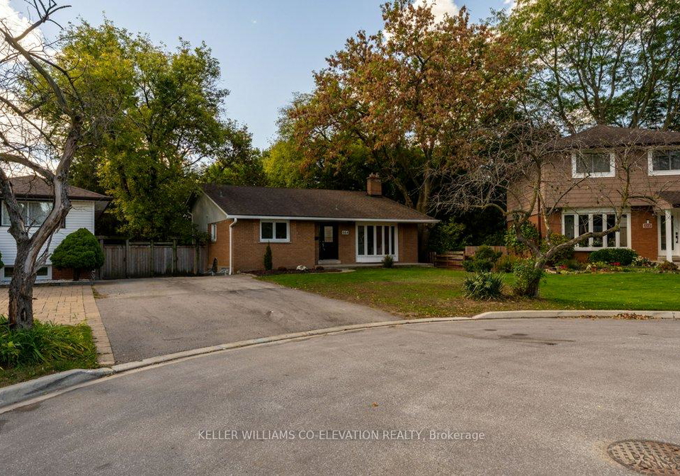664-chestnut-place-burlington-ontario-w12456106