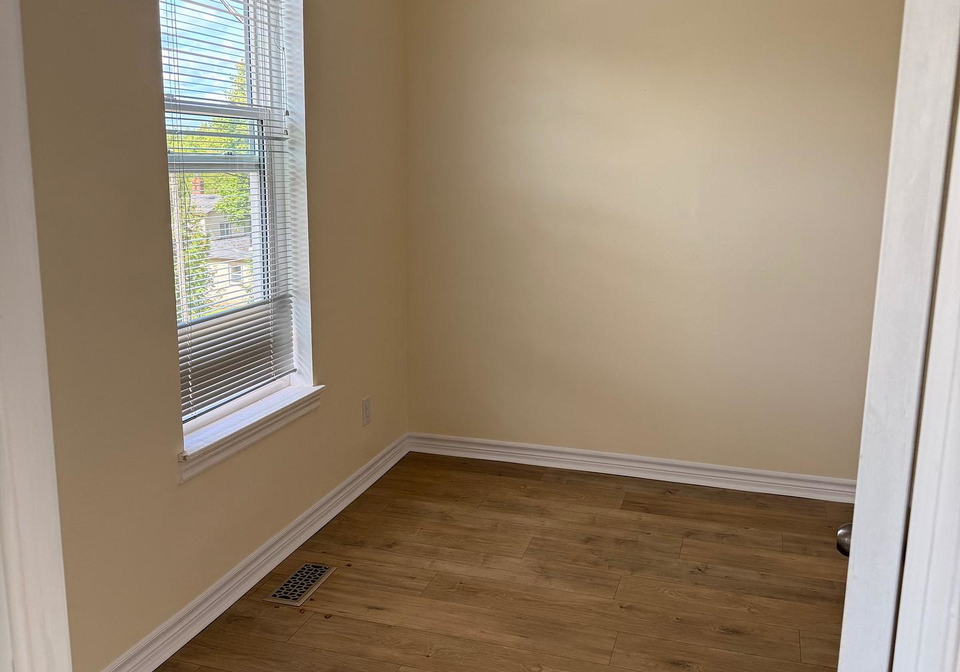 1529-queen-street-e-caledon-ontario-w12456480