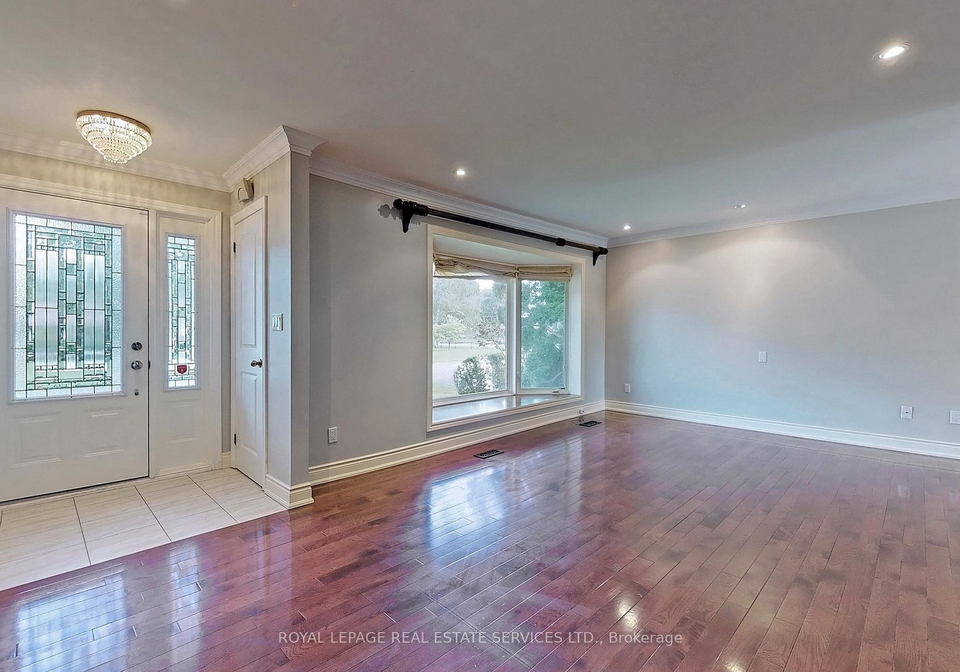 4011-grapehill-avenue-burlington-ontario-w12456634