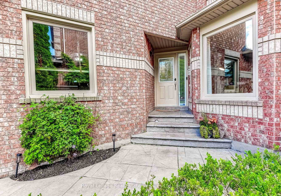 2176-havenbrook-road-oakville-ontario-w12456680