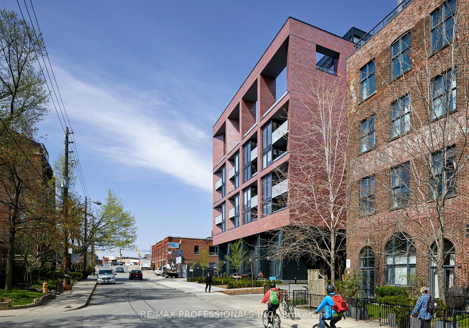 383-sorauren-avenue-toronto-ontario-w12456714