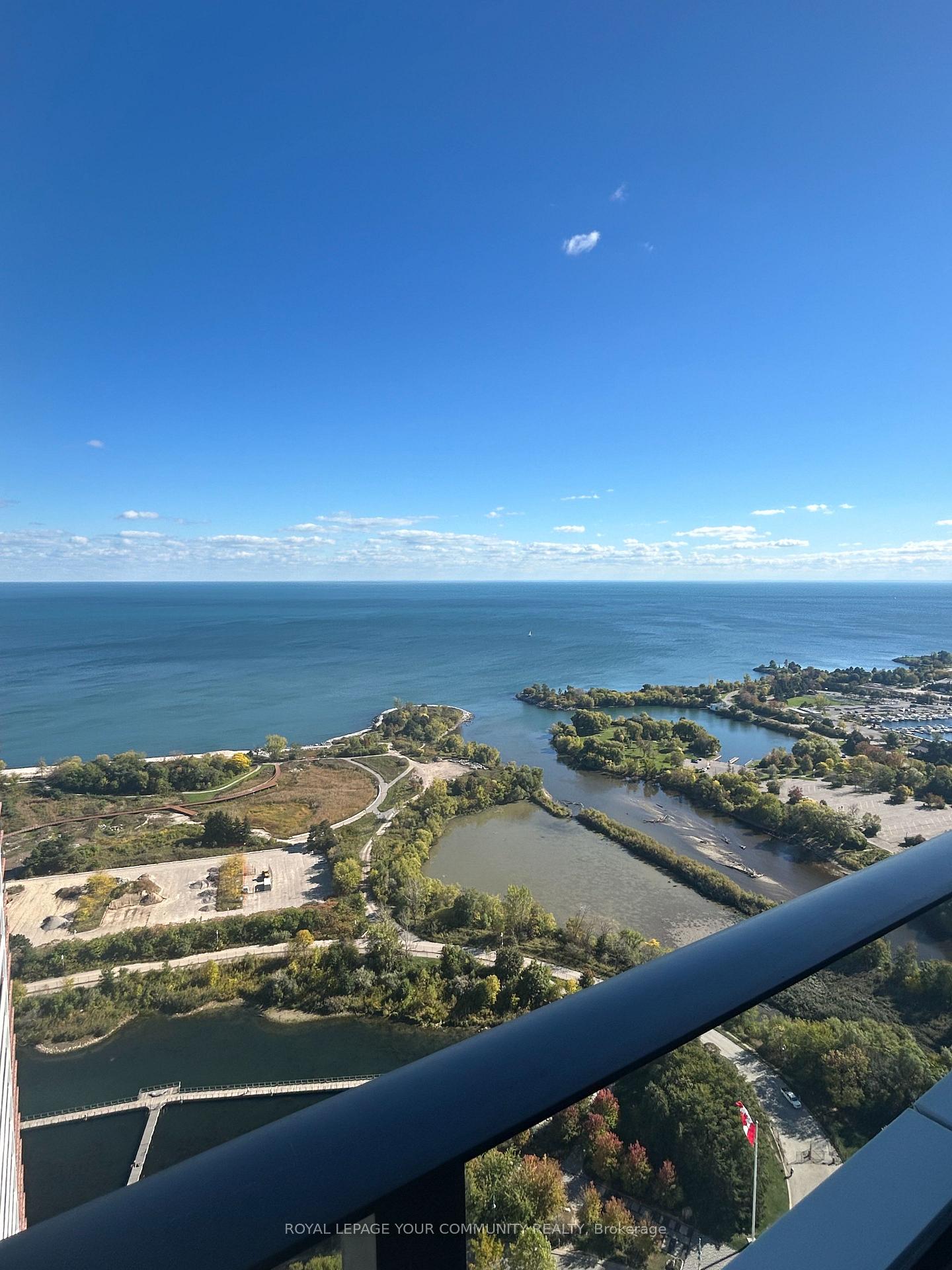 30-shore-breeze-drive-etobicoke-ontario-w12456875