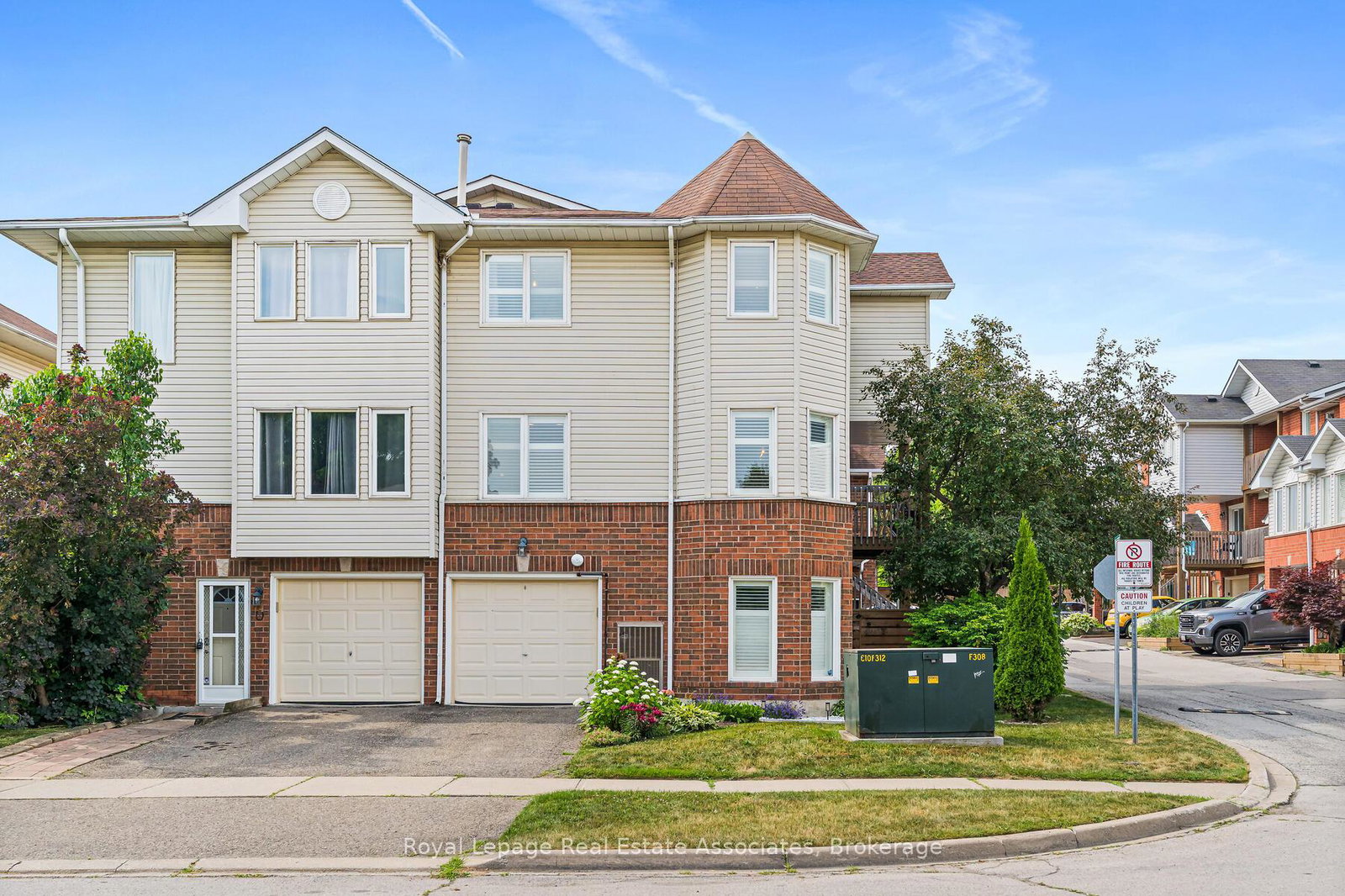 54-wylie-circle-halton-hills-ontario-w12457013