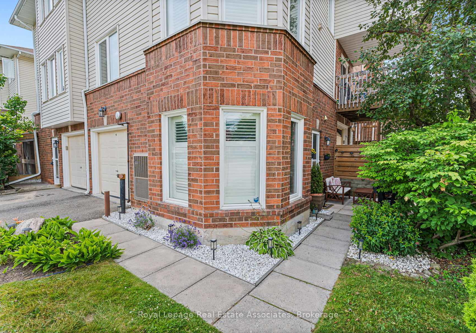 54-wylie-circle-halton-hills-ontario-w12457013