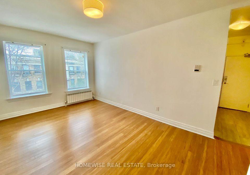 1-triller-avenue-toronto-ontario-w12457103