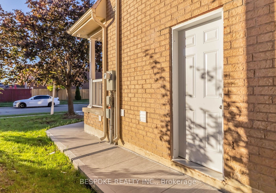 4-avocet-gate-brampton-ontario-w12457298