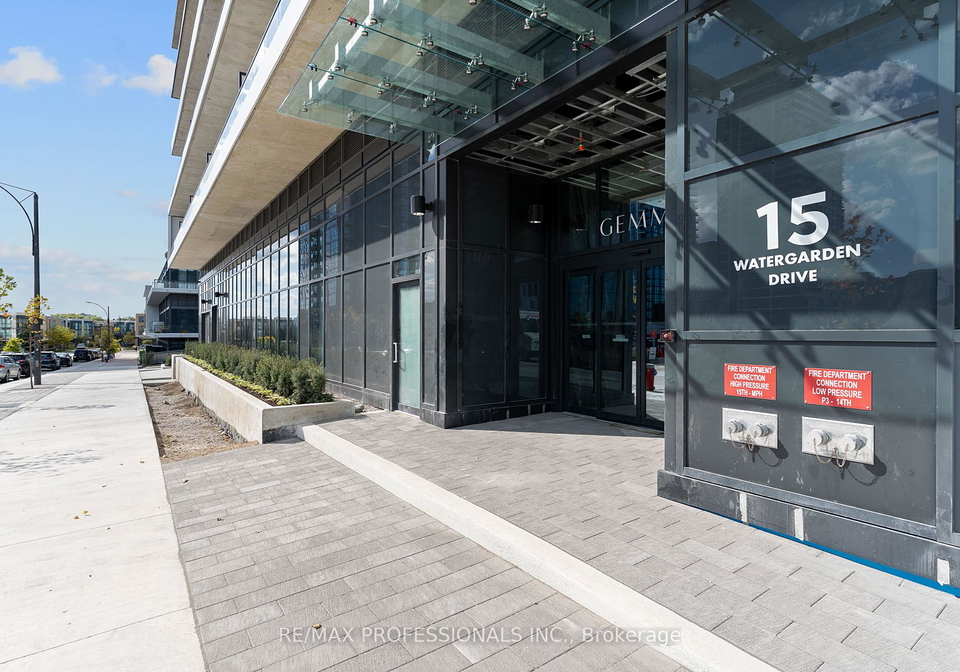 15-watergarden-drive-mississauga-ontario-w12457440