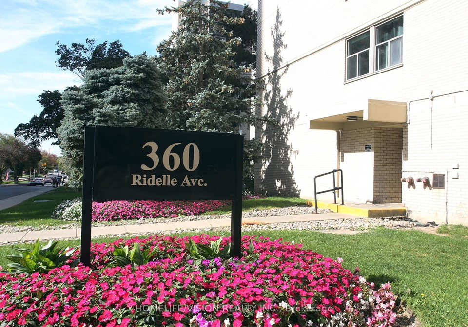 360-ridelle-avenue-north-york-ontario-w12457683