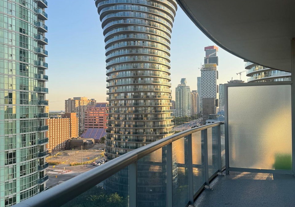 80-absolute-avenue-mississauga-ontario-w12457871