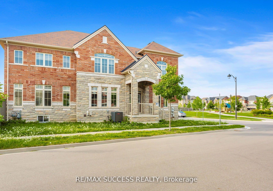 1554-devine-point-milton-ontario-w12457893