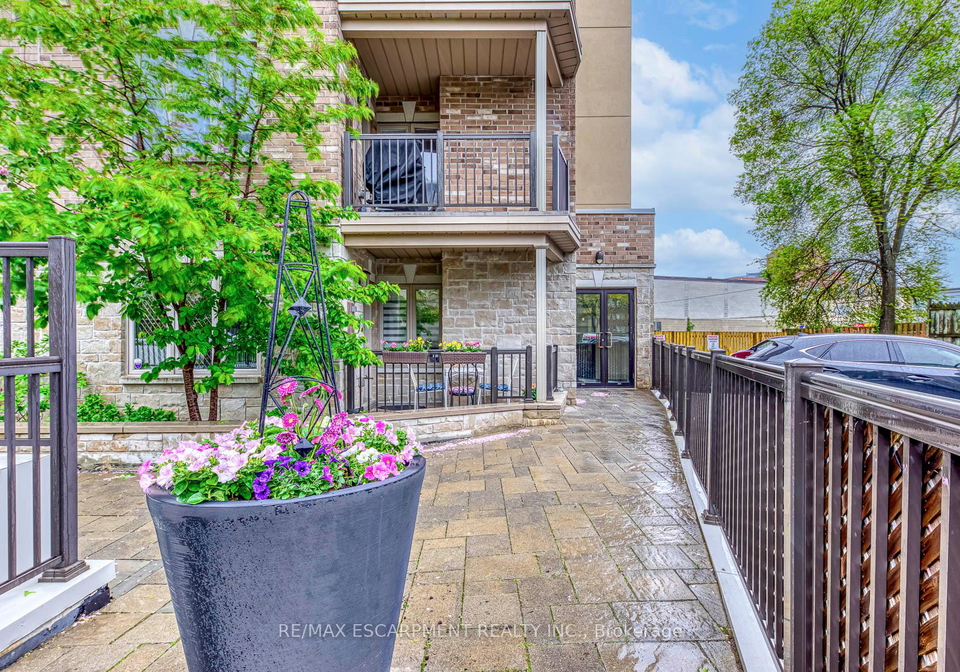 70-stewart-street-oakville-ontario-w12457973