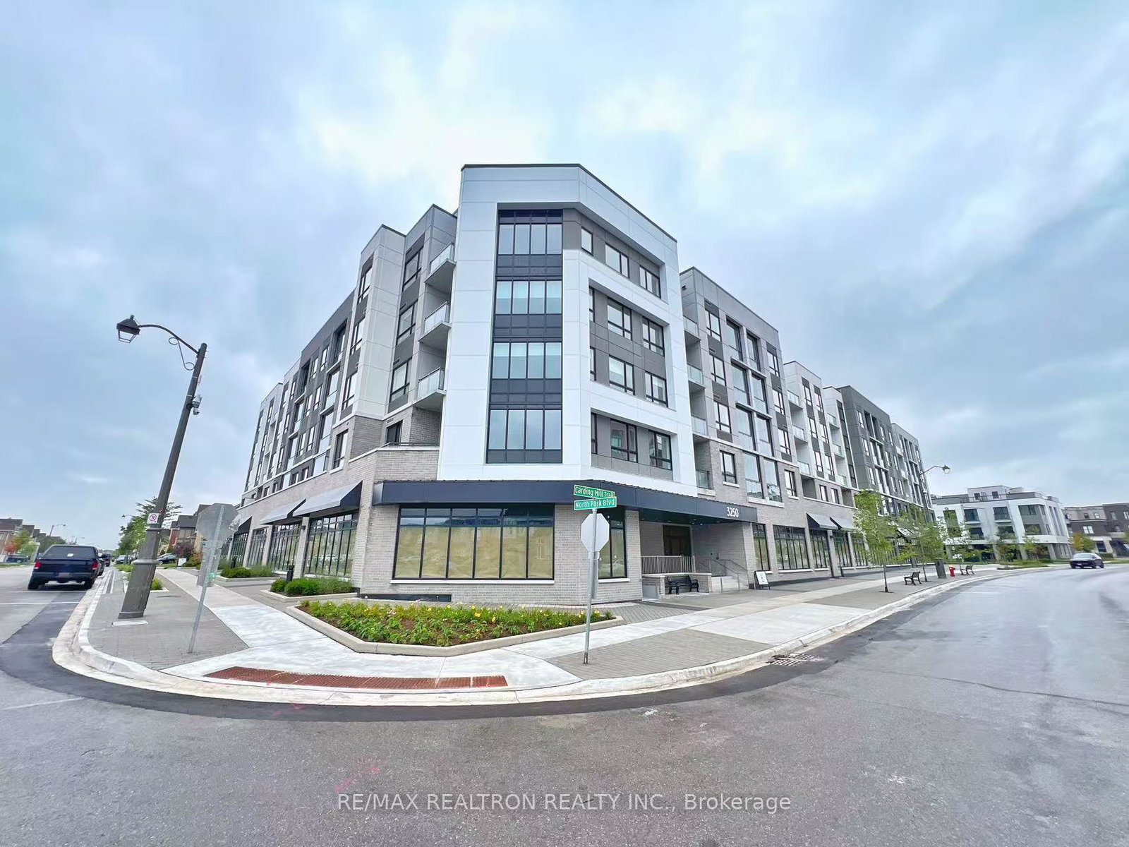 3250-carding-mill-trail-oakville-ontario-w12457991