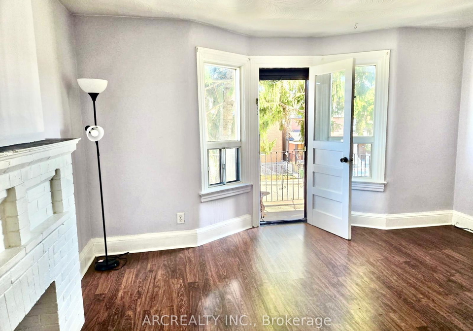 910-dovercourt-road-toronto-ontario-w12458109