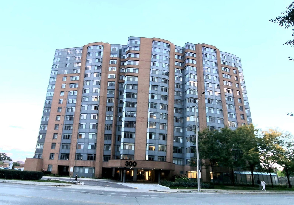 300-webb-drive-mississauga-ontario-w12458260