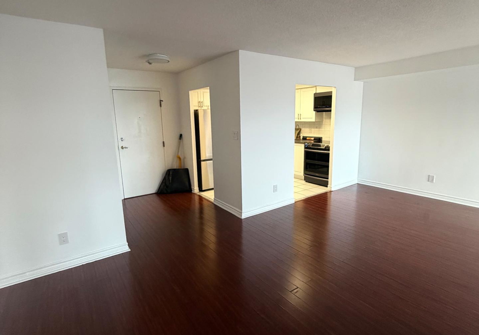 135-hillcrest-avenue-mississauga-ontario-w12458278
