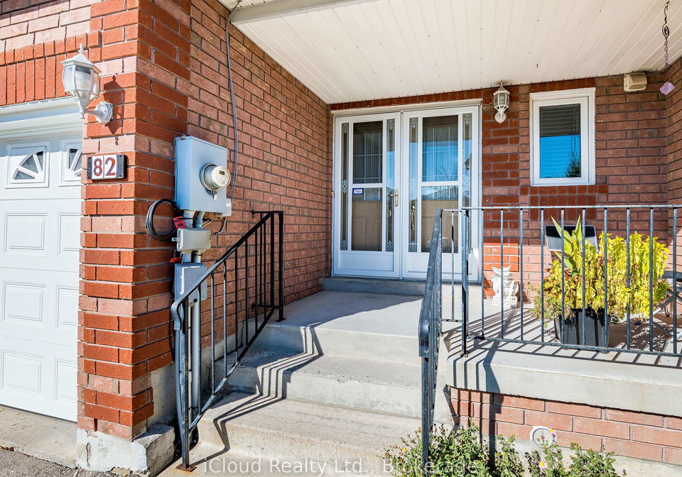 82-hanton-crescent-caledon-ontario-w12458314