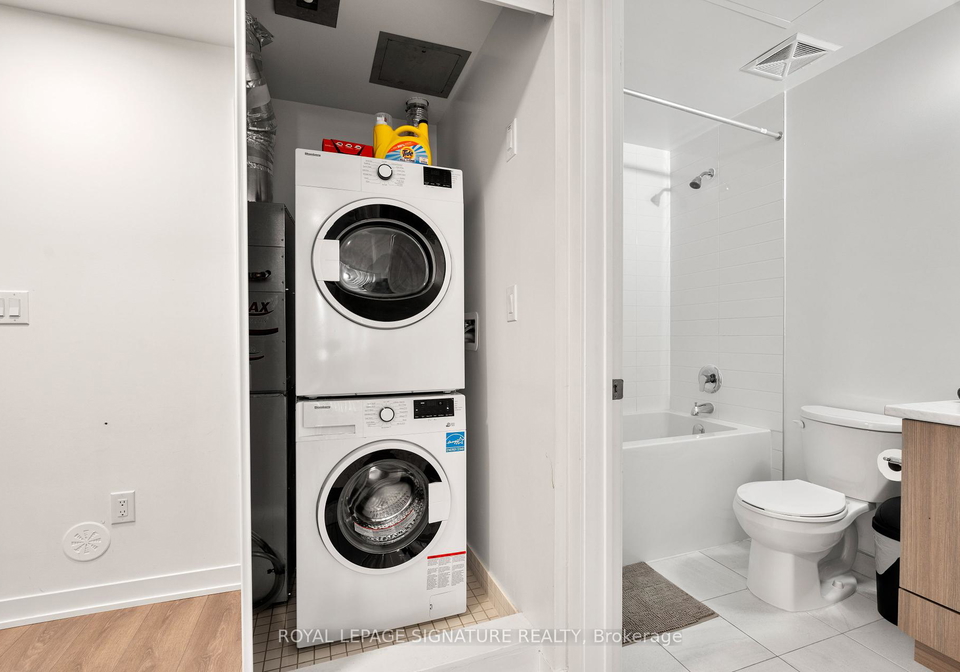 140-canon-jackson-drive-north-york-ontario-w12458344