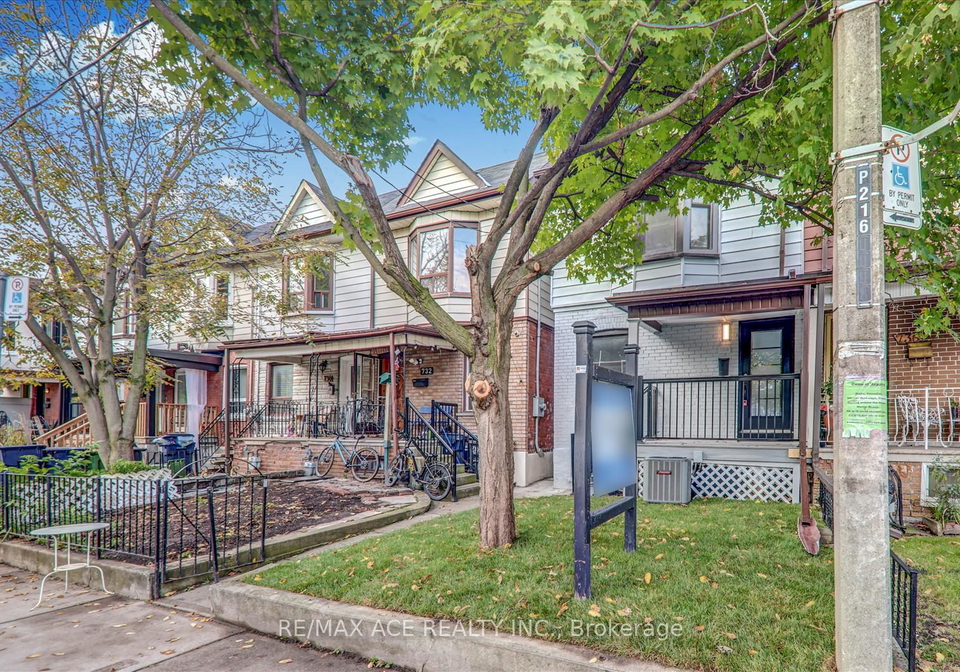 734-brock-avenue-toronto-ontario-w12458437