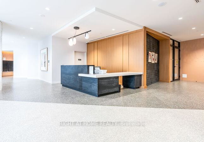 2495-eglinton-avenue-w-mississauga-ontario-w12458752