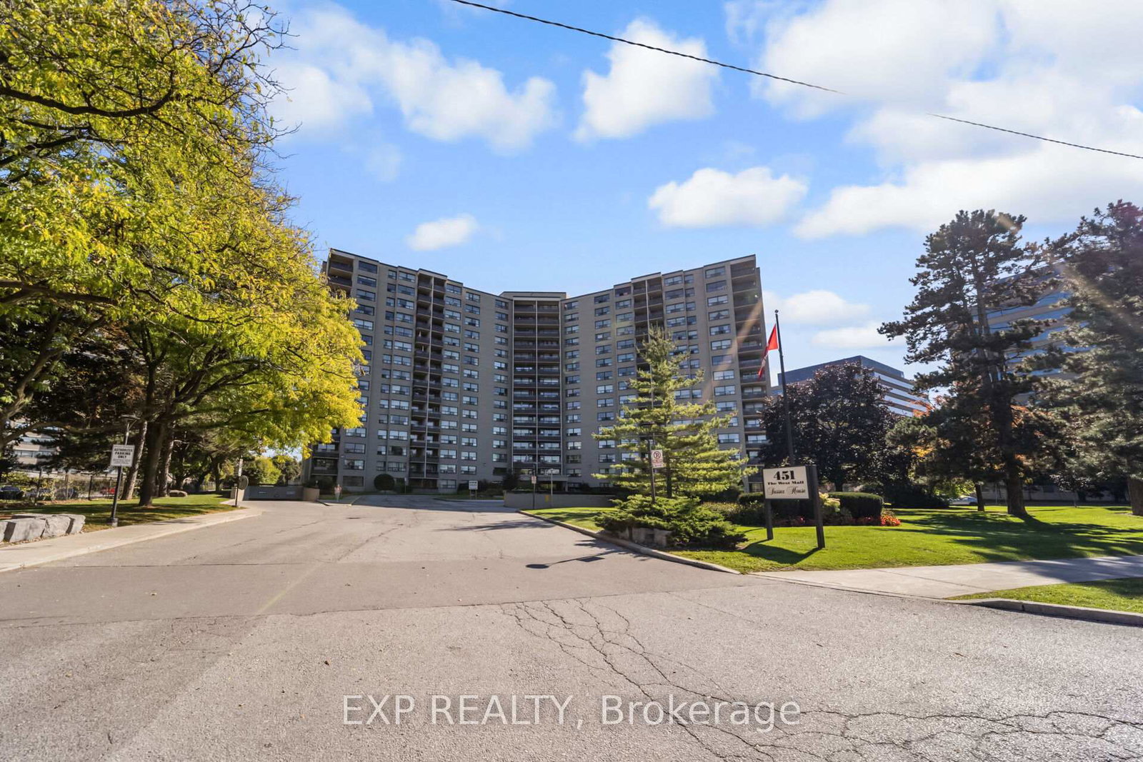 451-westmall-etobicoke-ontario-w12458810