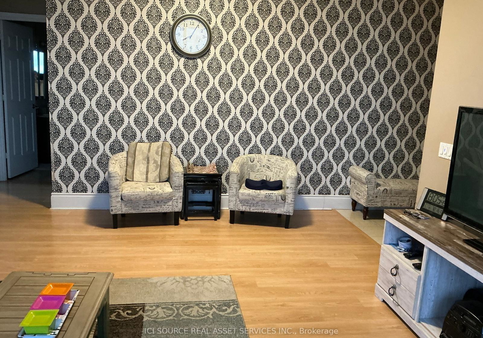 5233-dundas-street-w-etobicoke-ontario-w12458828