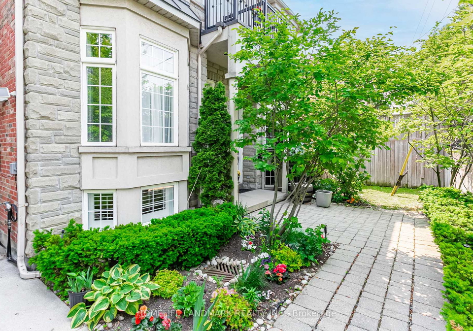 523b-royal-york-road-etobicoke-ontario-w12458982
