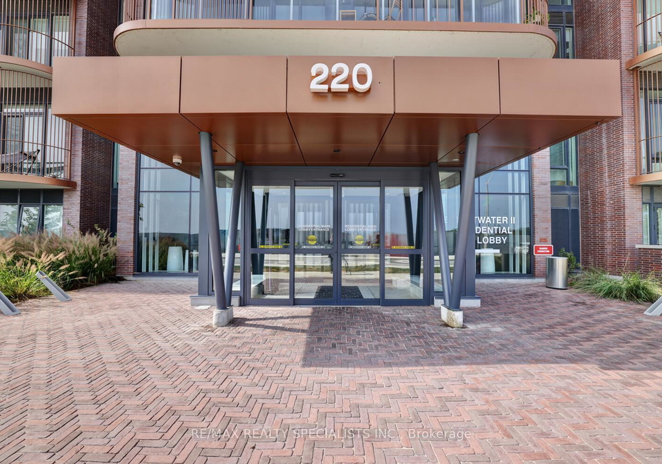 220-missinnihe-way-mississauga-ontario-w12459029
