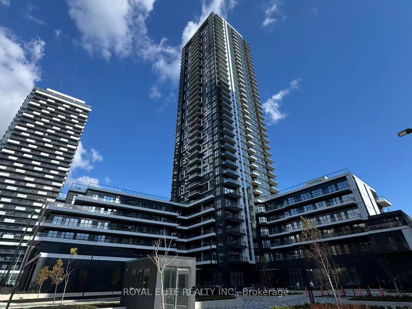 15-watergarden-drive-mississauga-ontario-w12459040