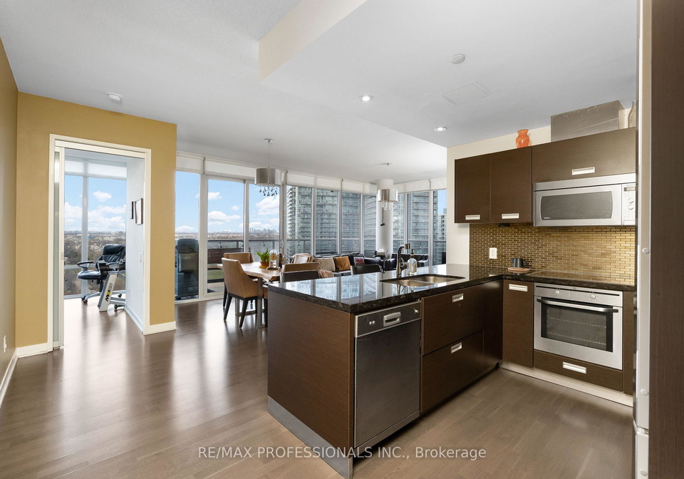 88-park-lawn-road-etobicoke-ontario-w12459171