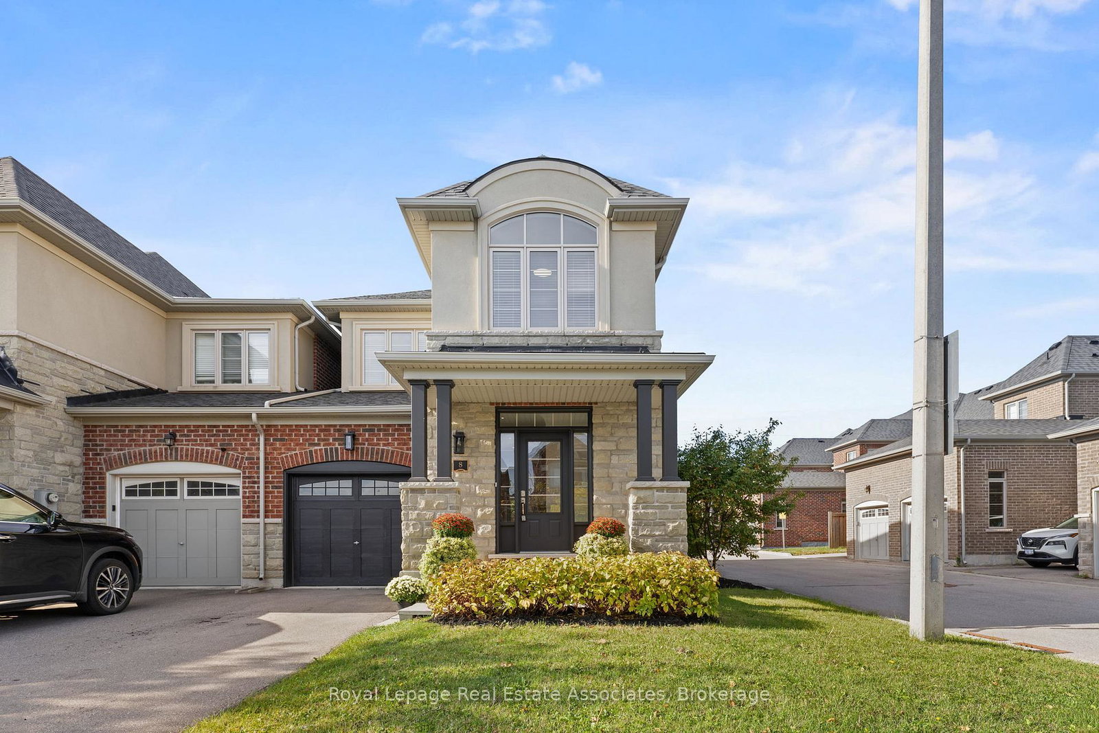 8-sierra-crescent-halton-hills-ontario-w12459280