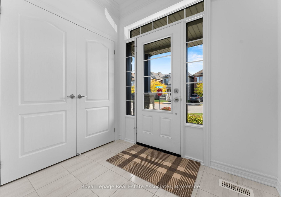 8-sierra-crescent-halton-hills-ontario-w12459280