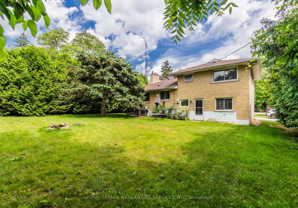 227-lakeshore-road-w-oakville-ontario-w12459342