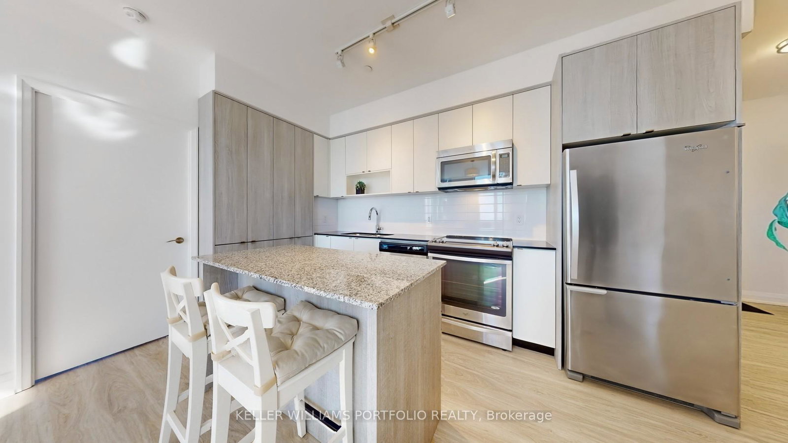 9-valhalla-inn-road-etobicoke-ontario-w12459495