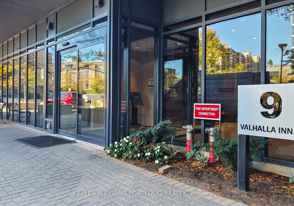9-valhalla-inn-road-etobicoke-ontario-w12459495