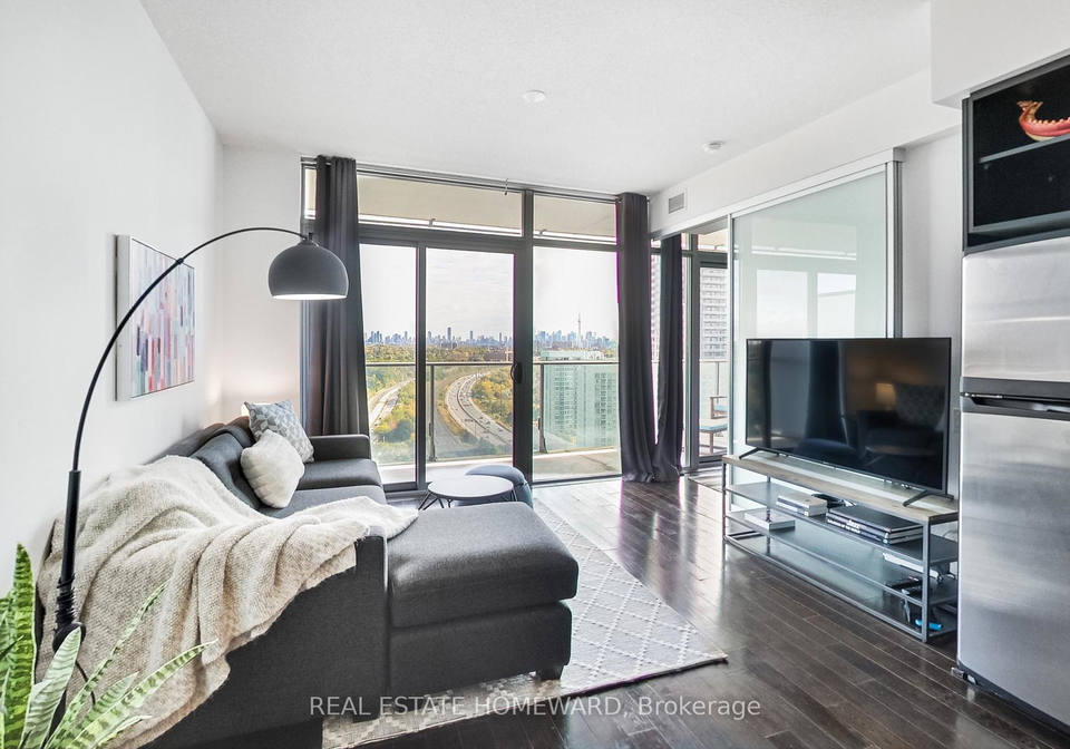 103-the-queensway-avenue-toronto-ontario-w12459593