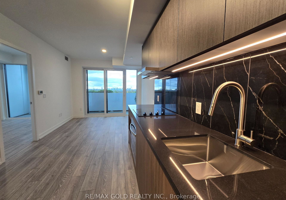1100-sheppard-avenue-w-york-ontario-w12459652