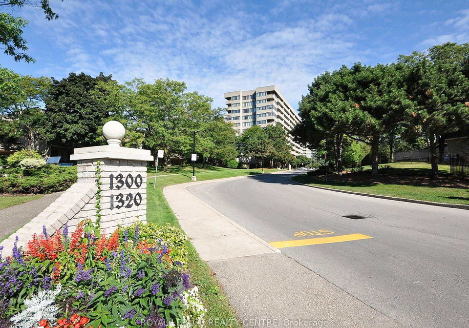1320-mississauga-valley-boulevard-mississauga-ontario-w12459767