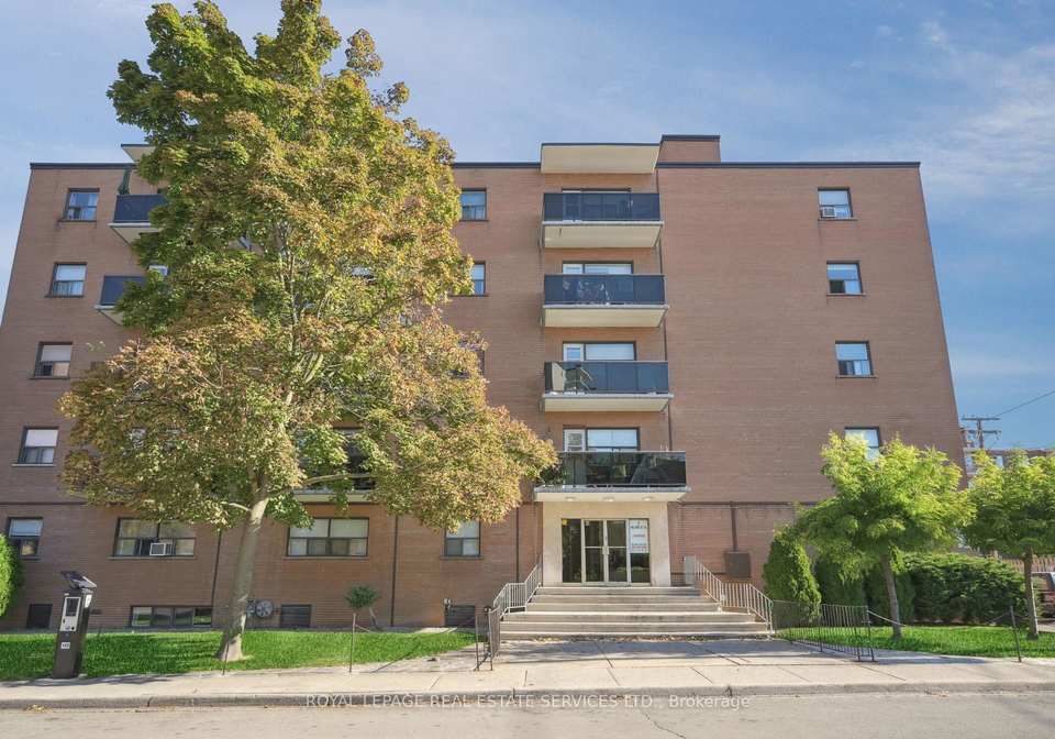 7-helene-street-n-mississauga-ontario-w12459792