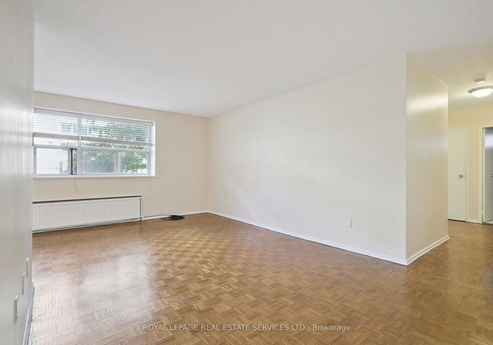 7-helene-street-n-mississauga-ontario-w12459792
