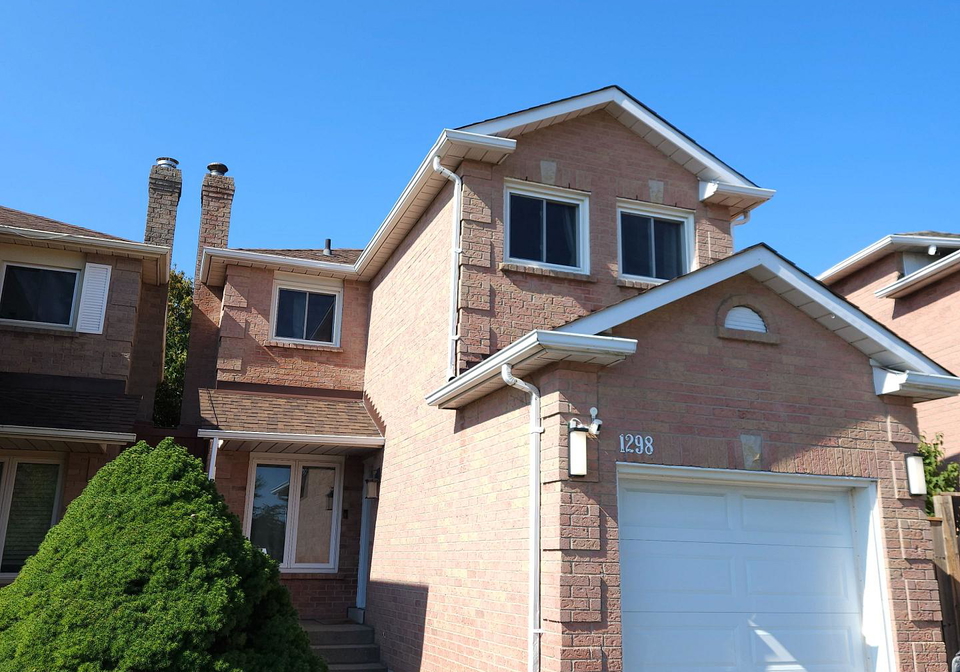 1298-valerie-crescent-oakville-ontario-w12460012