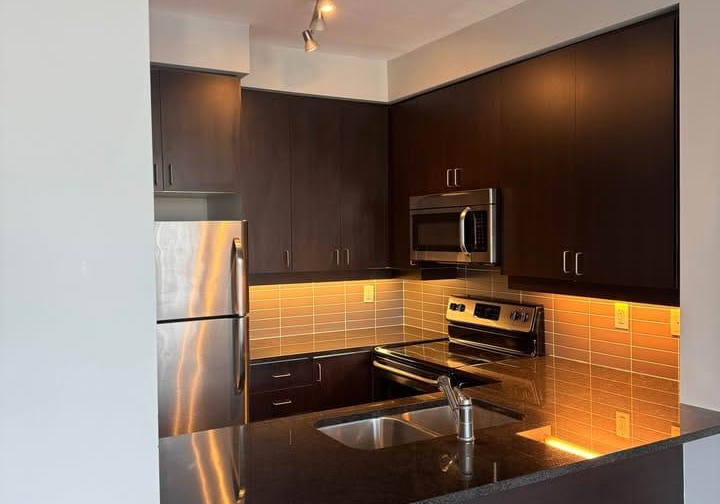 1185-the-queensway-etobicoke-ontario-w12460054