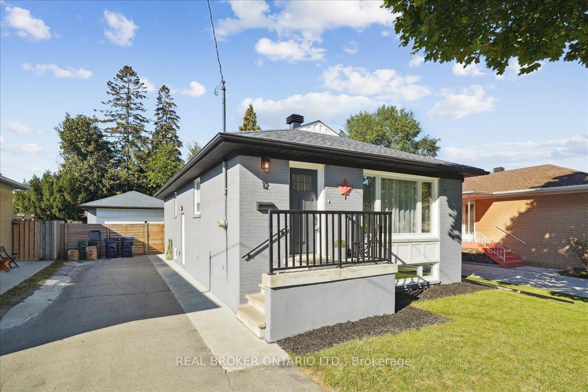 12-margrath-place-etobicoke-ontario-w12460286
