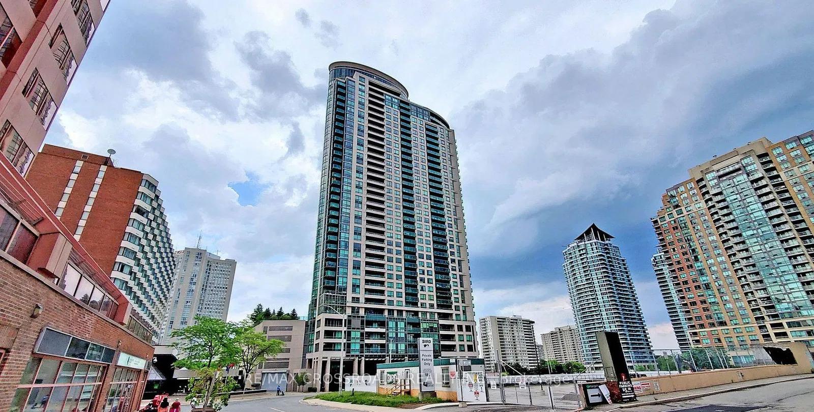 208-enfield-place-mississauga-ontario-w12460315