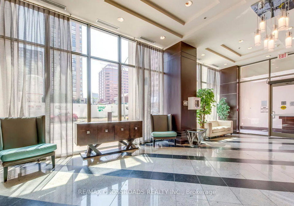 208-enfield-place-mississauga-ontario-w12460315