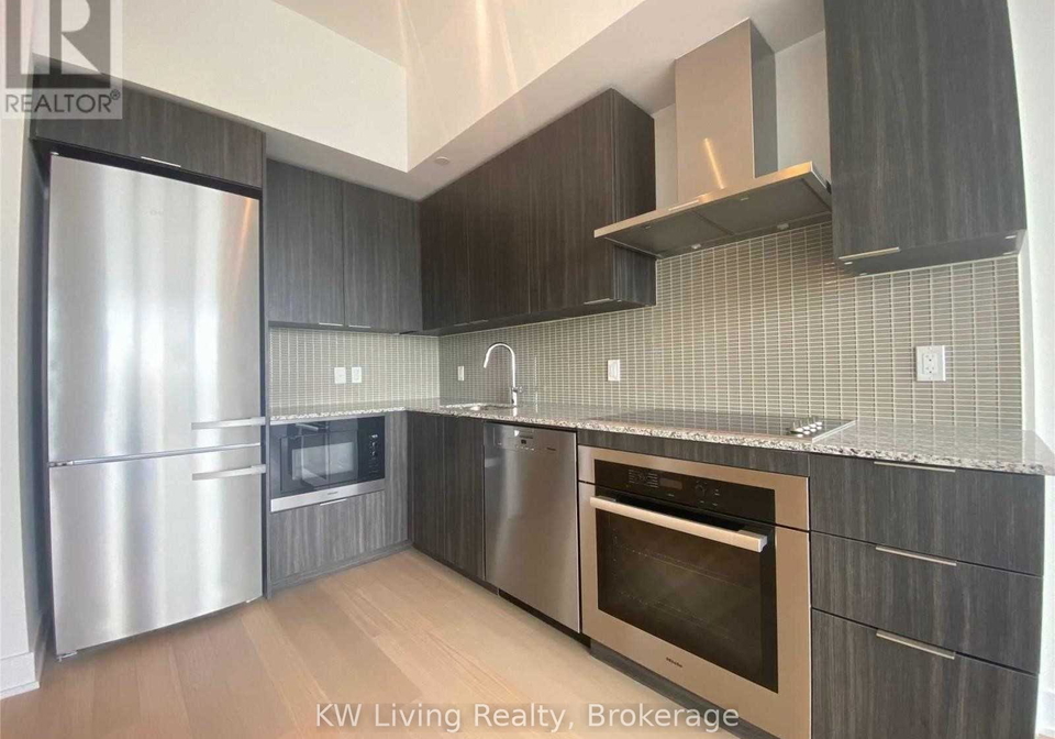 30-shore-breeze-drive-etobicoke-ontario-w12460337